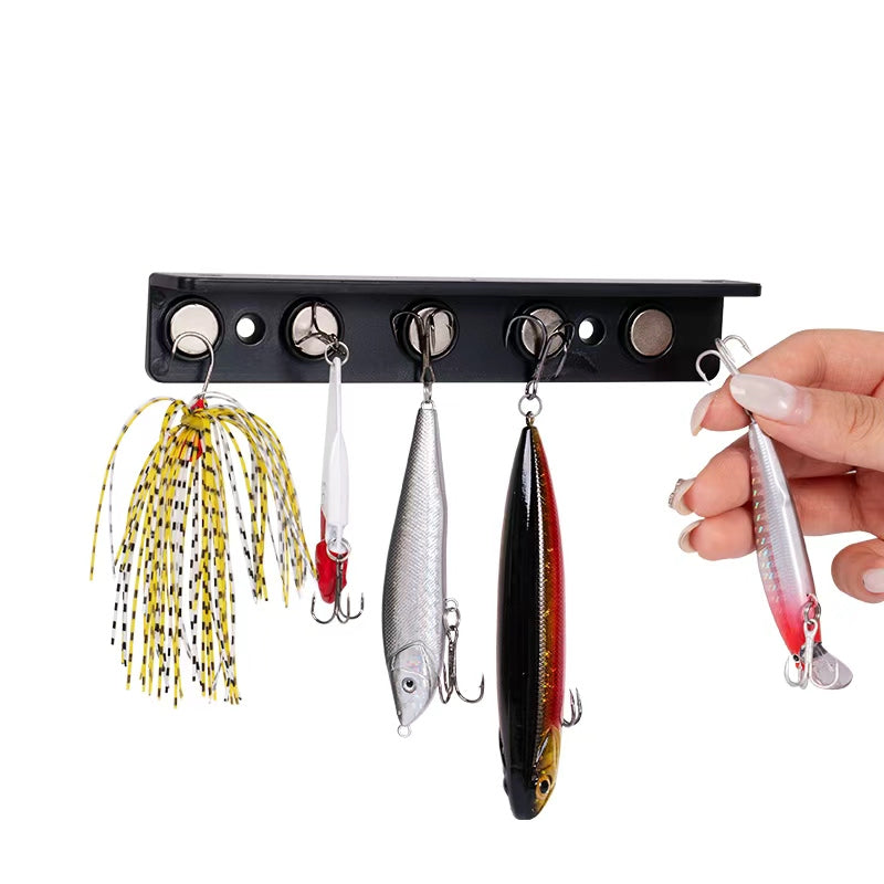 Magnetic lure holder